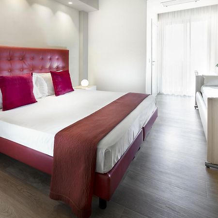 Hotel 2000 Riccione Exteriör bild