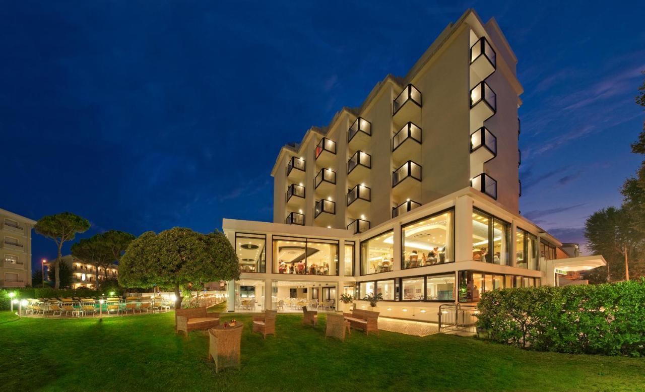 Hotel 2000 Riccione Exteriör bild