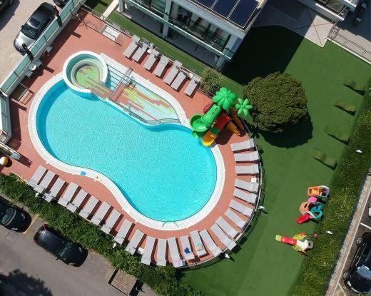 Hotel 2000 Riccione Exteriör bild