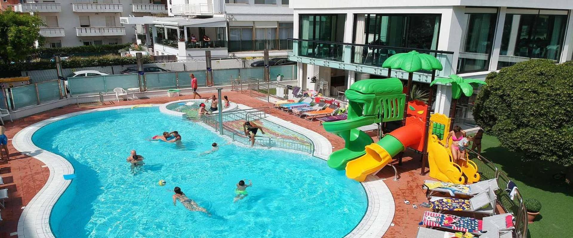 Hotel 2000 Riccione Exteriör bild