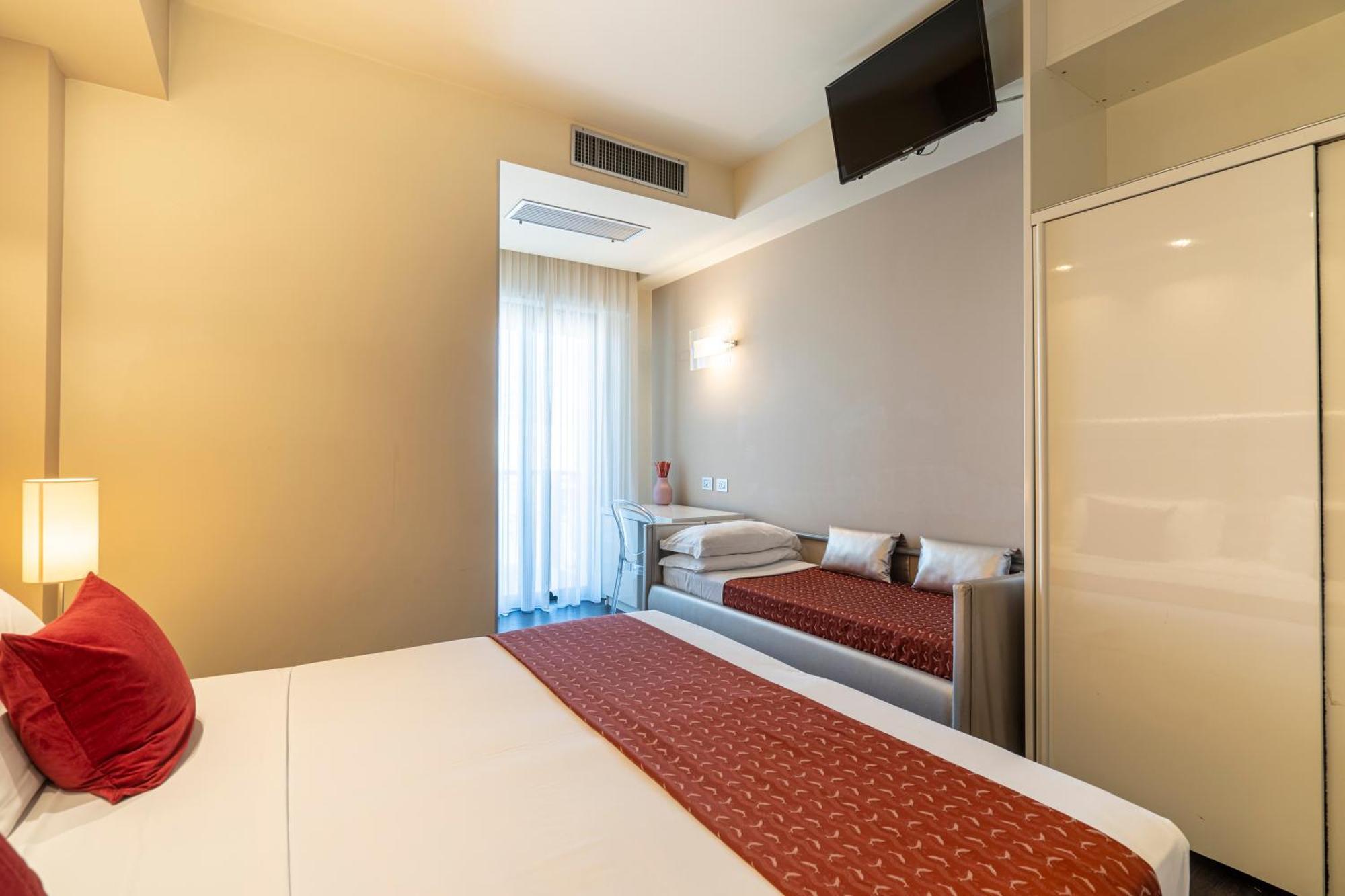 Hotel 2000 Riccione Exteriör bild