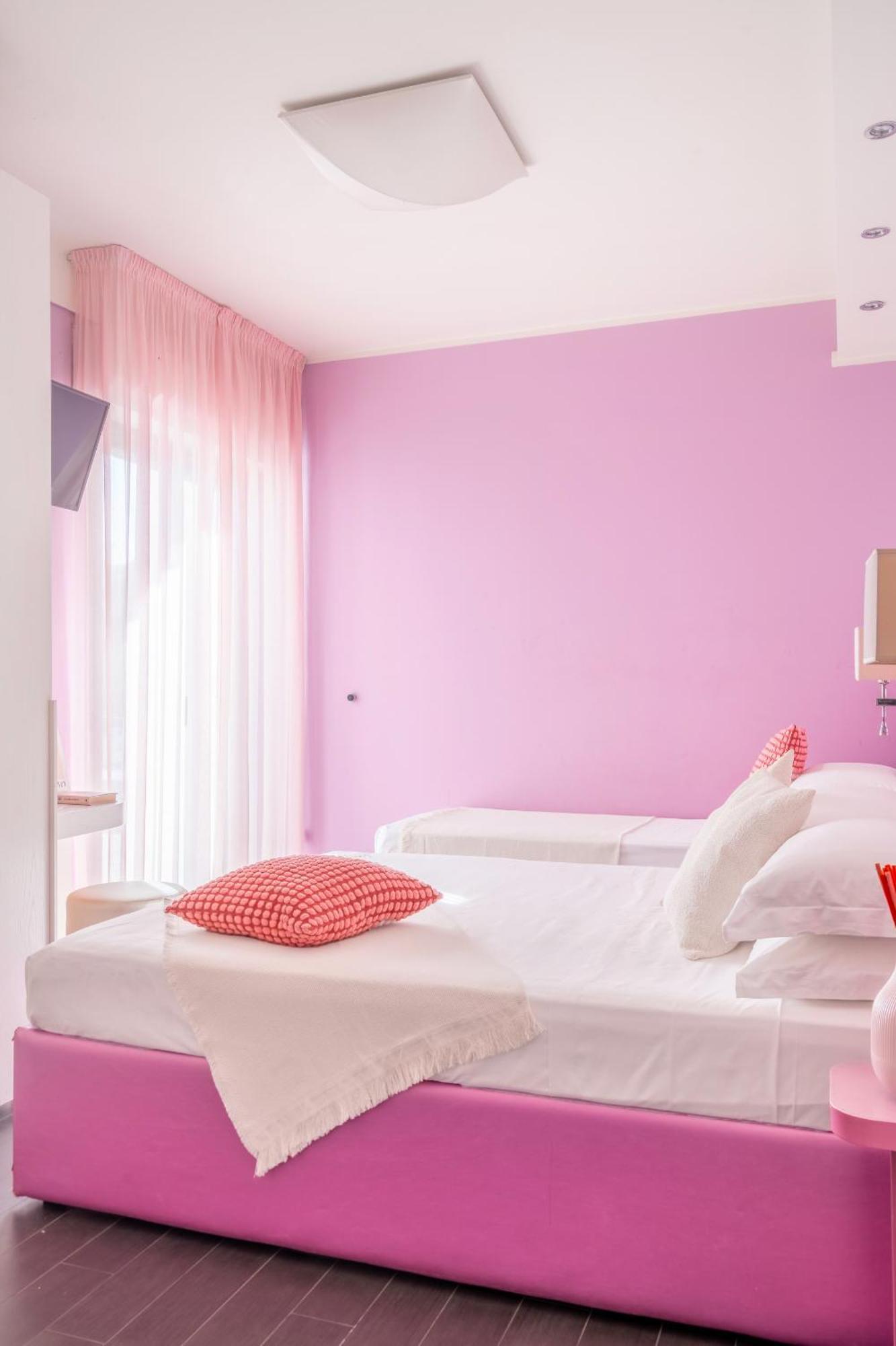 Hotel 2000 Riccione Exteriör bild