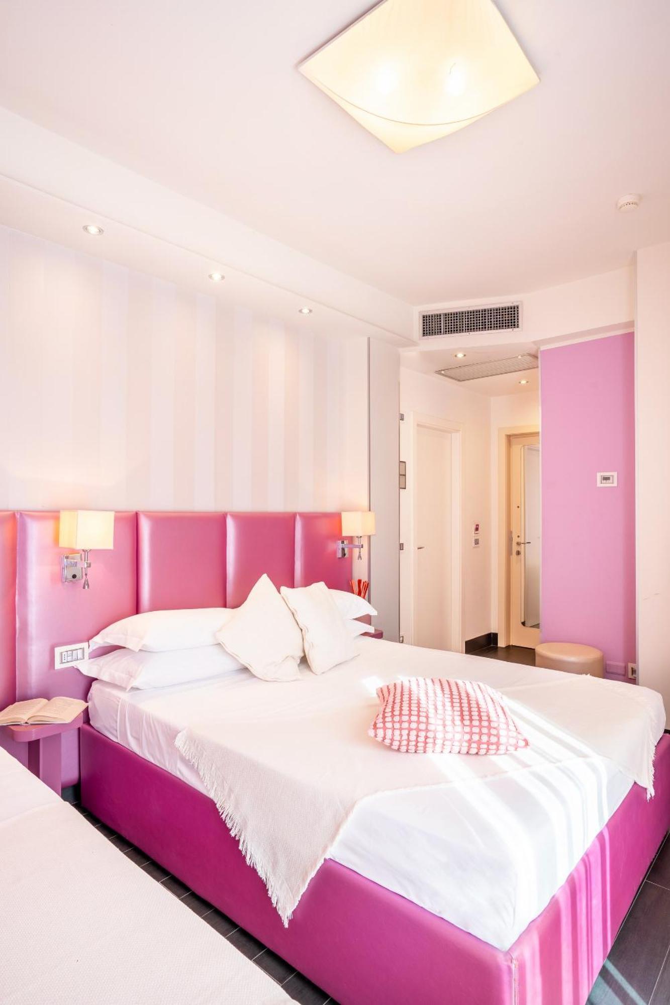 Hotel 2000 Riccione Exteriör bild